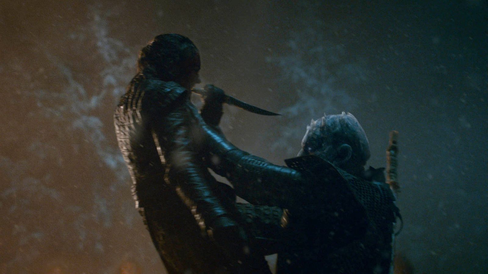 #AryaChallenge Explodes On Twitter As Fans Pay Homage To The Epic Night King Stabbing Moment