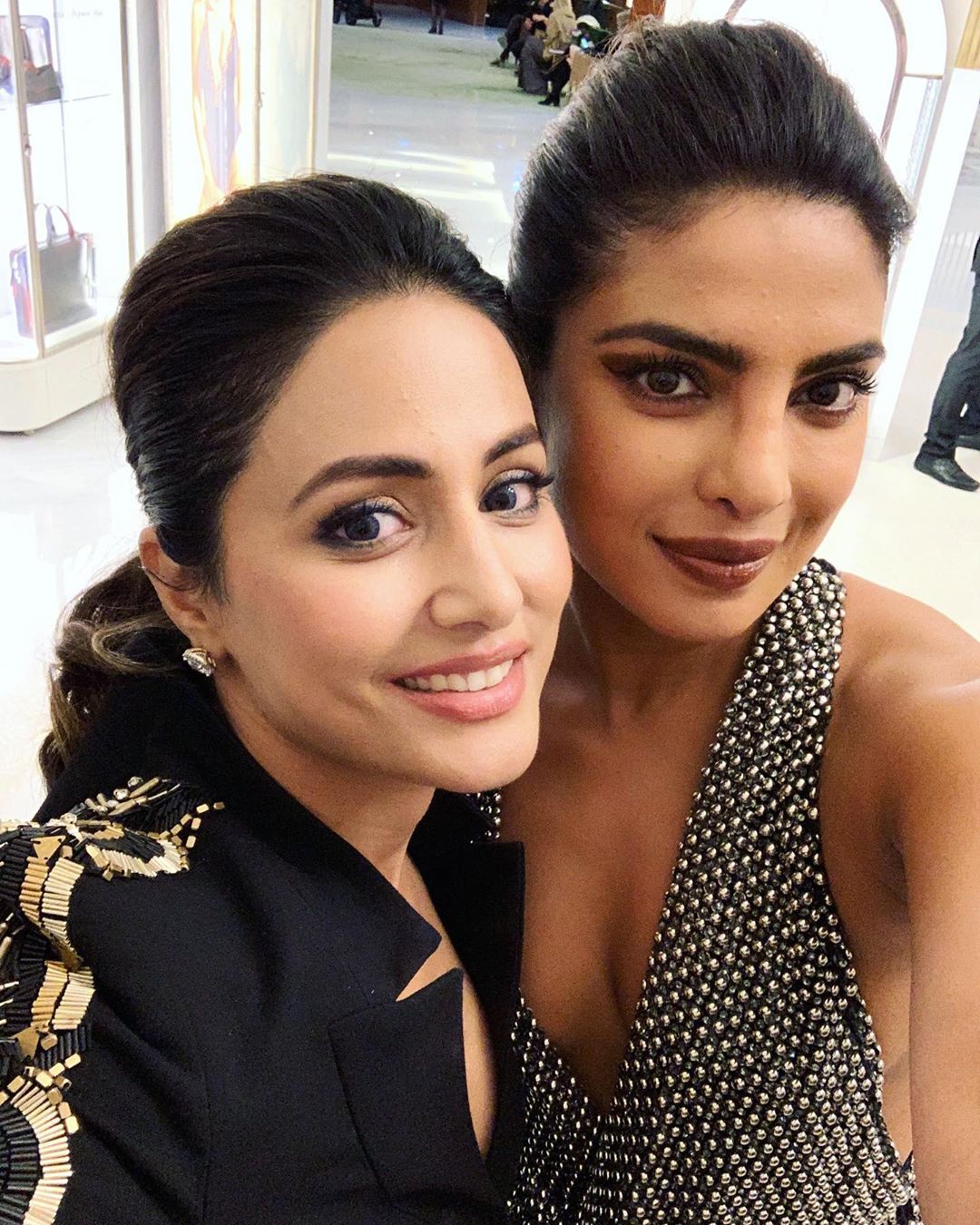 Priyanka Chopra Supports Hina Khan After Her 'Walking Inspiration' Post, Says Proud Of What You Have Achieved