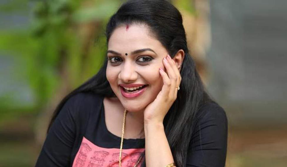 Singer Rimi Tomy And Husband File For Divorce After 11 Years Of Marriage