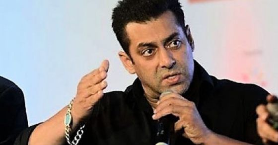 Salman Khan Slaps A Security Guard For Misbehaving With A Young Fan
