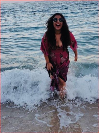 Vidya Balan Is Visibly Happy On Her Beach Holiday, Photos Stun Priyanka, Sonakshi And More