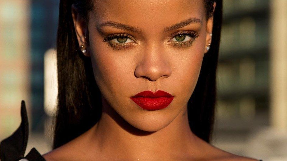 Forbes Names Rihanna The World's Richest Female Singer, Her Net Worth Will Make Your Jaws Hit the Ground