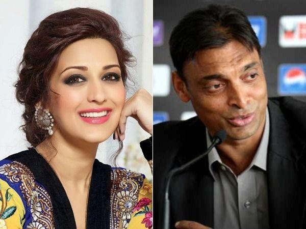 Pakistani Bowler Shoaib Akhtar Was A Crazy Fan Of Bollywood Actress Sonali Bendre, Carried Her  Picture In His Wallet And Even Wanted To Kidnap Her