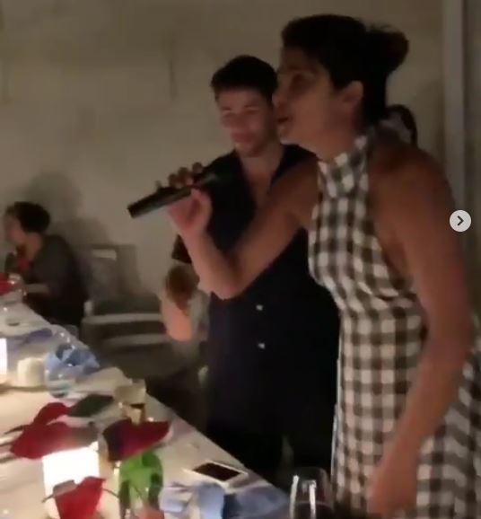 Priyanka Chopra And Nick Jonas Sing Sucker Together On A Karaoke Night With Friends And Family; Watch Video