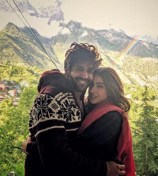 Sara Ali Khan Spends A Romantic Birthday With Kartik Aaryan As He Specially Flies To Bangkok To Be With Her