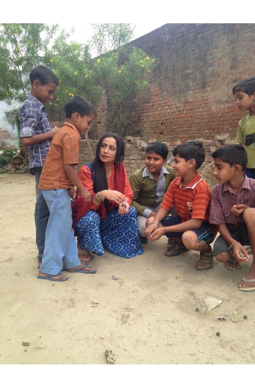 These Pictures Of Divya Dutta Playing with the Kids Will Remind You Of Your Childhood