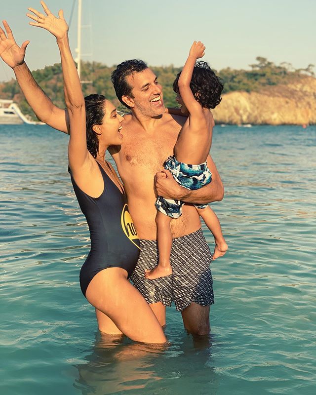 Queen Actress Lisa Haydon Expecting Her Second Child, Announces Pregnancy With This Cute Post!