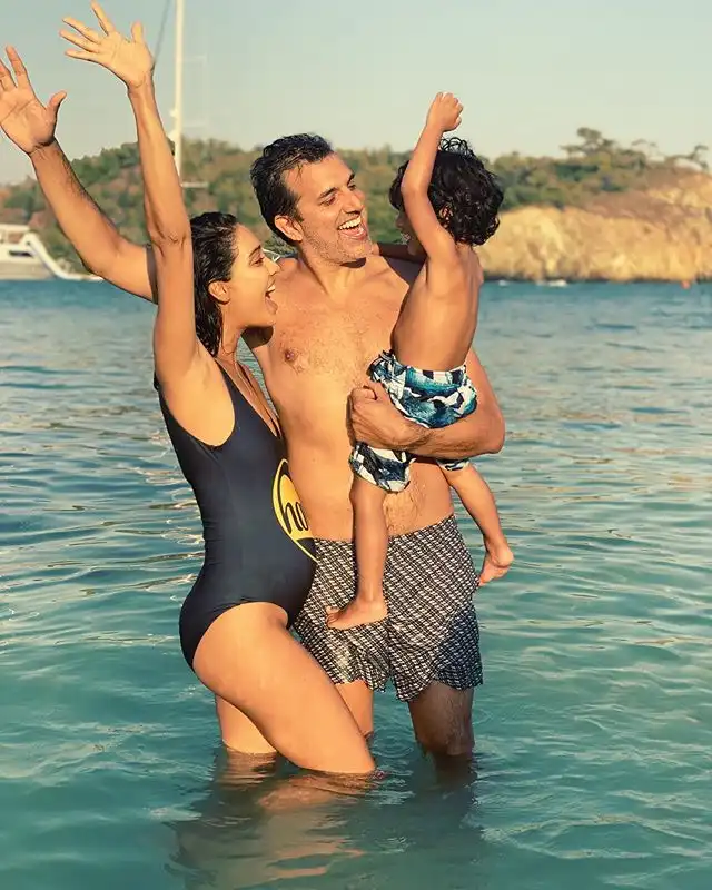 Queen Actress Lisa Haydon Expecting Her Second Child, Announces Pregnancy With This Cute Post!