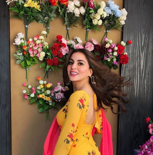 Shraddha Arya Says Being A Part Of TV Industry Is Her Choice Doesn't See Anything Negative About It