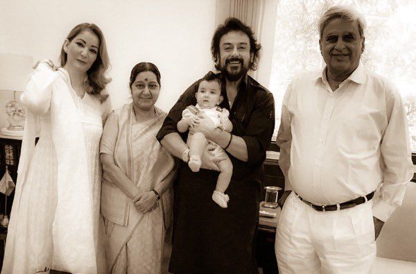 Adnan Sami Mourns The Death Of Sushma Swaraj, Calls Her A ‘Motherly Figure’!