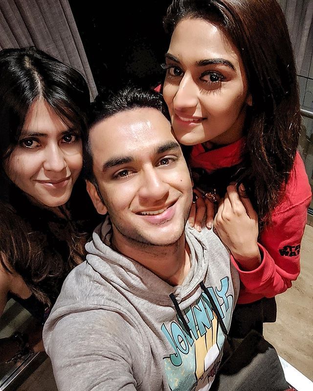Erica Fernandez To Work With Vikas Gupta For A Web-Series? Ekta Kapoor Confirms With A Picture!
