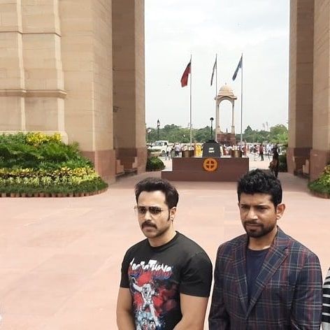 Emraan Hashmi, Sobhita Dhulipala Along With The Cast Of Bard Of Blood Pay Homeage To Soldiers At The Amar Jawan Jyoti