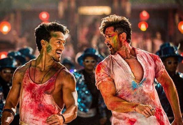 Tiger Shroff Watched One Hrithik Roshan Song Every Night As A Part Of Training To Dance Just Like His Idol