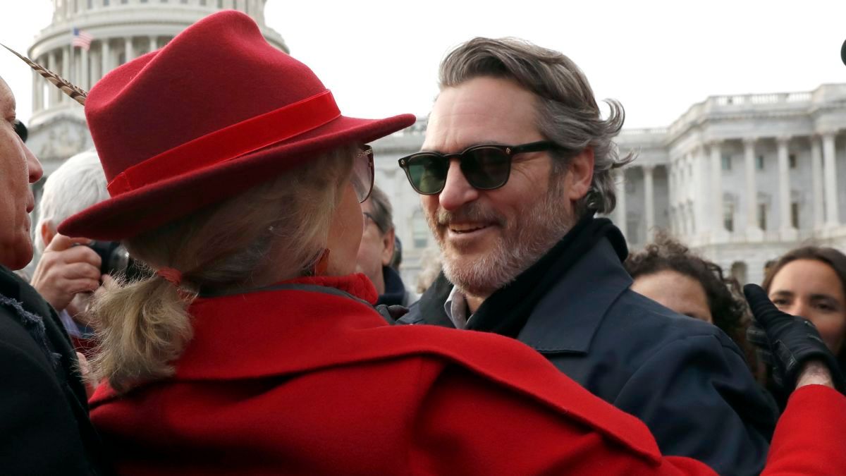 Joker Actor Joaquin Phoenix Arrested For Protesting Against Climate Change!