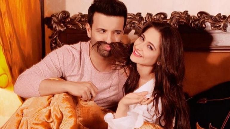 Has TV Couple Aamir Ali And Sanjeeda Sheikh’s Marriage Hit A Rough Patch? The Couple Is Allegedly Living Separately