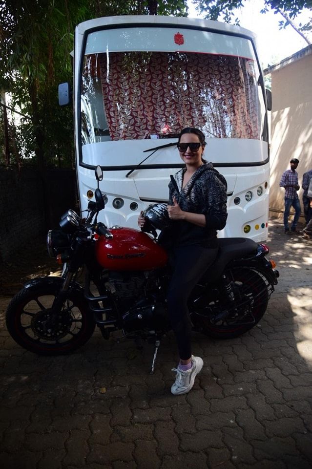 Sonakshi Sinha Flaunts Her New Bike Riding Skills As She Drives To Shoot For Kareena Kapoor's Show