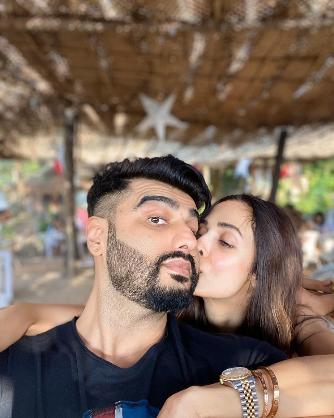 Malaika Arora's New Year Post With Arjun Kapoor Gets Bashed, Troll Asks Actor 'Didn't Learn A Thing From Vivek Oberoi Right?'