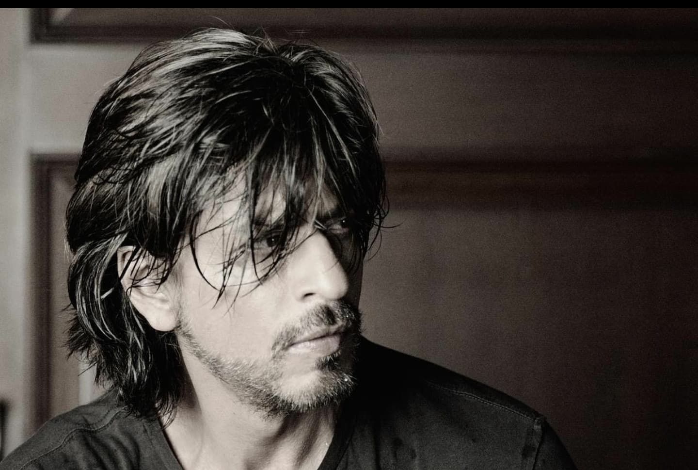 शाहरुख खान की फिल्मों से दूरी नवंबर में होगी खत्म, दीपिका और जॉन के साथ शुरू करेंगे 'पठान' का शूट! 