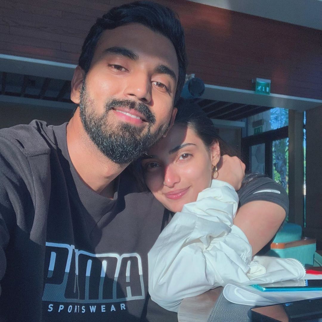 Athiya Shetty's Rumoured Boyfriend KL Rahul Sends Her Birthday Wishes With A Loved Up Picture, See Her Reply