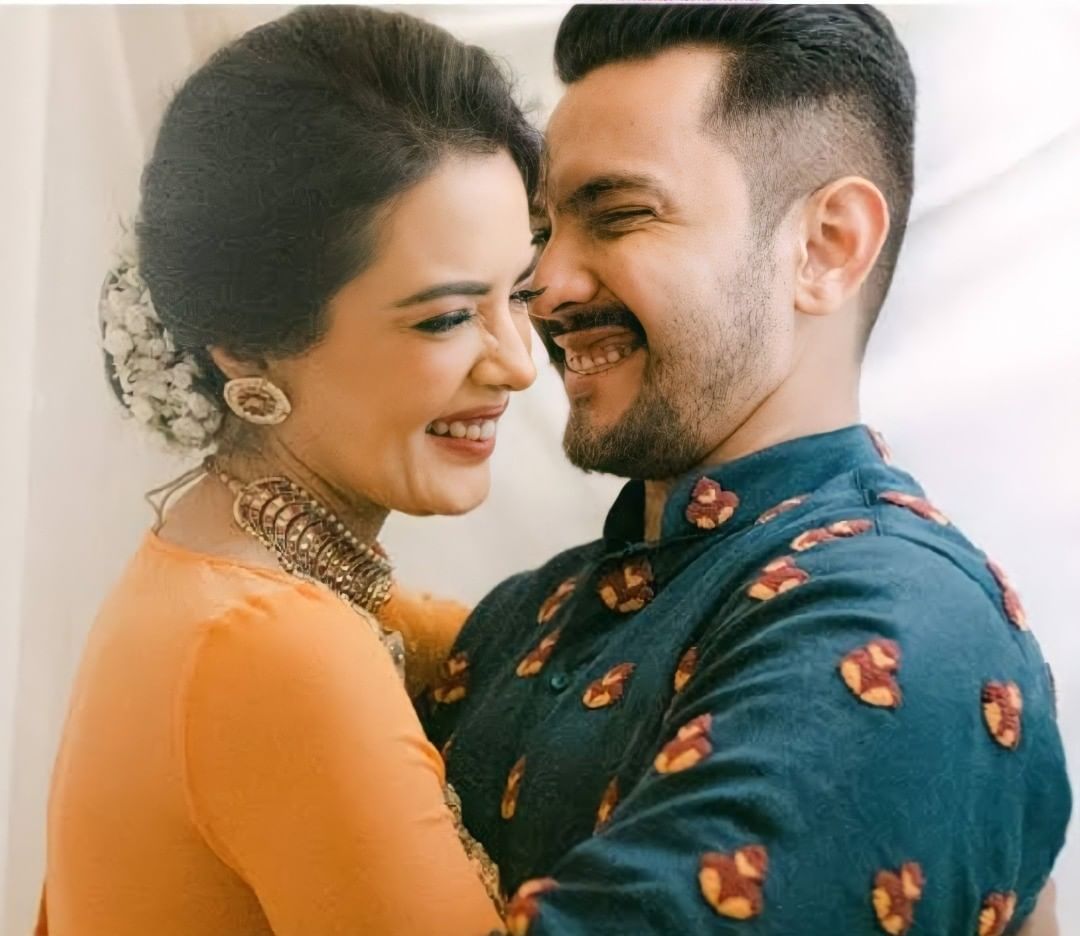 Aditya Narayan And Shweta Aggarwal's Pre Wedding Festivities Begin; See Pictures From Their Tilak Ceremony 