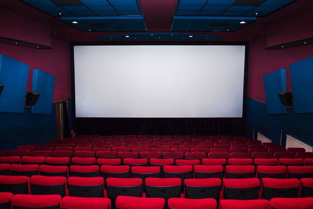 महाराष्ट्र में 5 नवंबर से 50% सीट के साथ खुल सकेंगे थियेटर्स