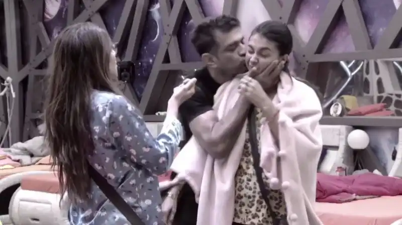 BB14: Karni Sena Demands Ban On The Show For Promoting 'Love Jihad' & 'Adultery' After Eijaz Khan Kisses Pavitra Punia