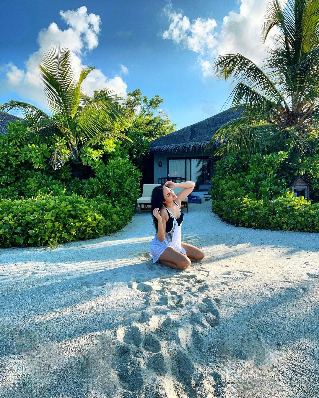 Sonakshi Sinha Channelizes Inner ‘Island Girl’ In Latest Snaps From Her Maldives Vacation