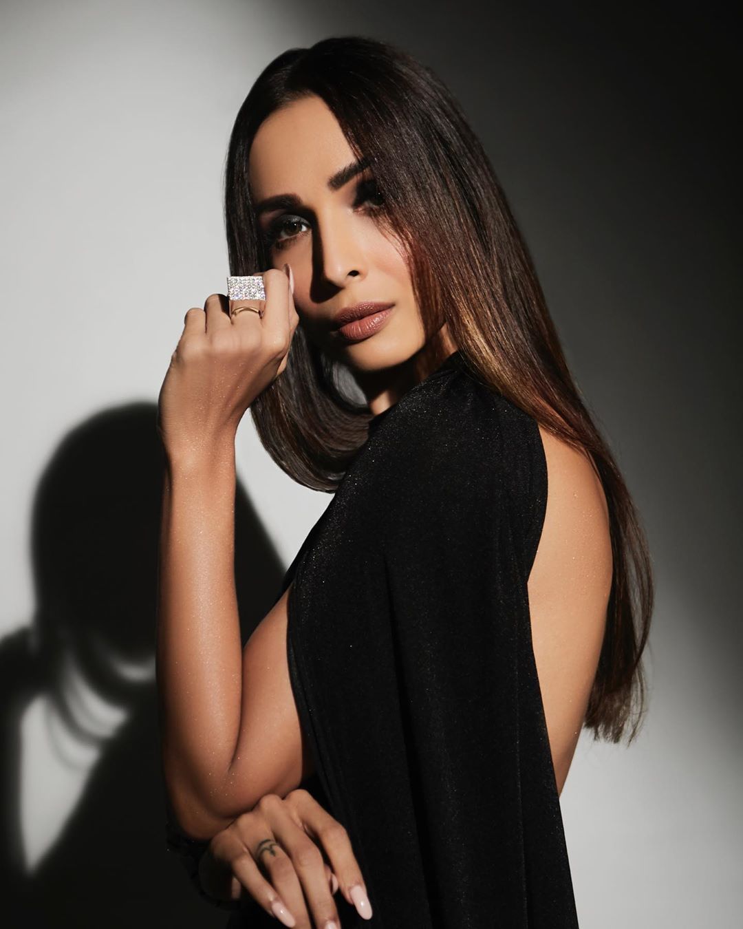 Malaika Arora Feels Her Iconic Number 'Chaiyya Chaiyya' Should Never Be Remixed: Don't Tamper, Just Let The Original Be