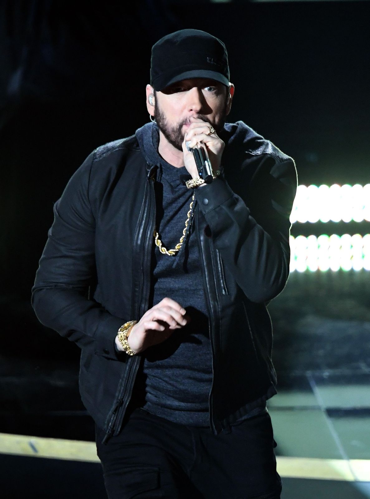 Oscars 2020: Eminem's Surprise Performance To His 8 Miles Song Lose Yourself Gets A Standing Ovation