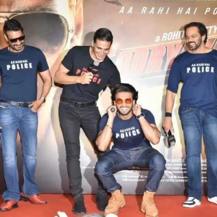 Akshay Kumar Outs Ranveer Singh’s Secret, Reveals He Wears Lipstick, At Sooryavanshi Trailer Launch