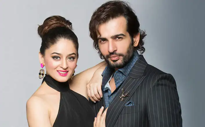 Mahhi Vij Reaches The Police Station Challenging Troll Who Threatened To Rape Her Mother