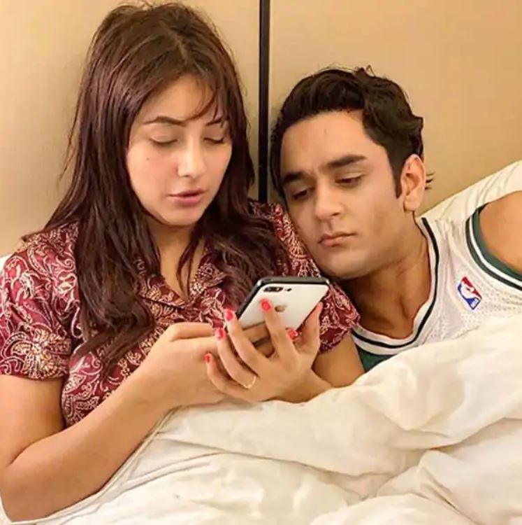 Vikas Gupta Clarifies About His Relationship With Shehnaaz Gill With A Picture, Says He Won’t Meet Her!