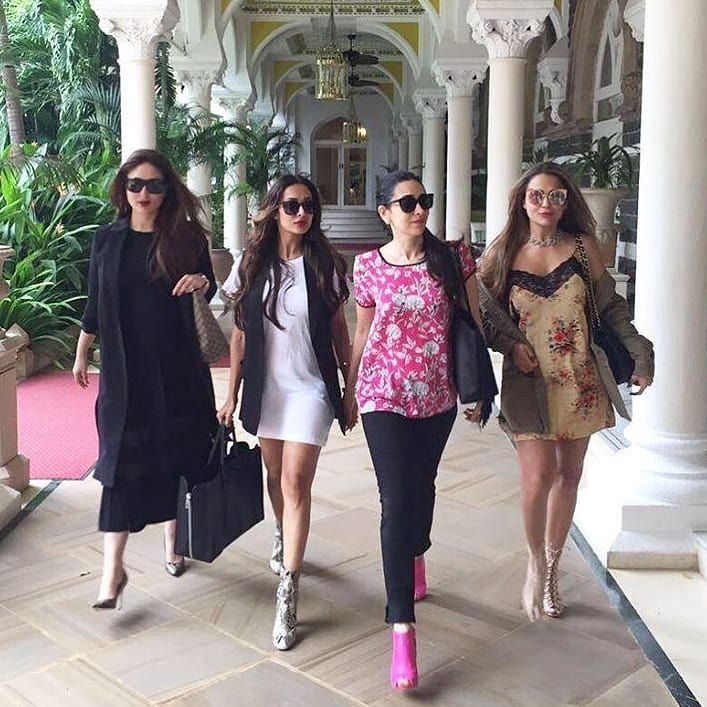 Kareena Kapoor Can’t Wait To Hang Out With Karisma, Malaika, Amrita Again And Her Latest Post Is Proof