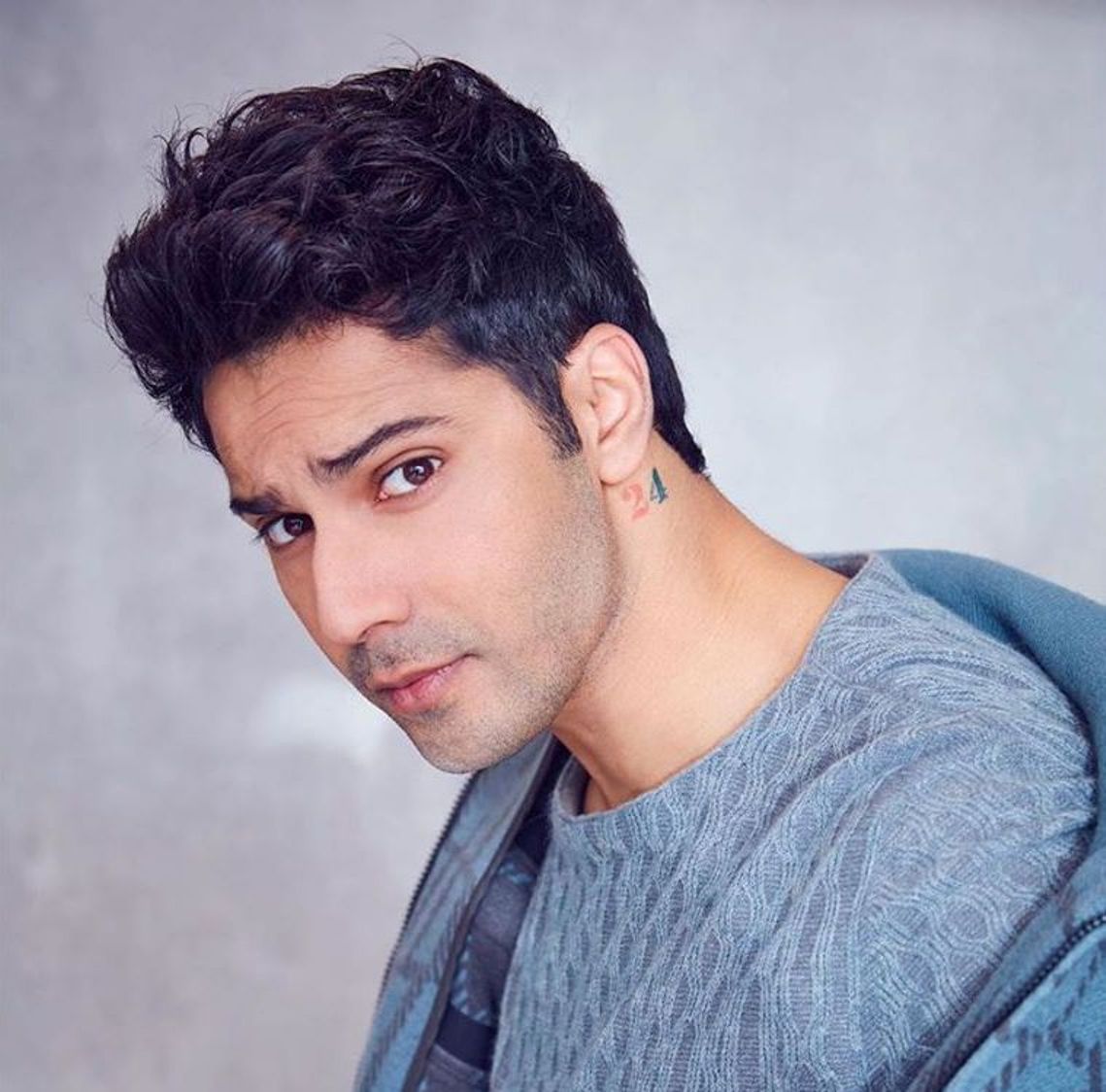 Varun Dhawan To Now Provide Meals To the Poor ‘Without Jobs And Homes’ And Doctors And Medical Staff; Read Statement