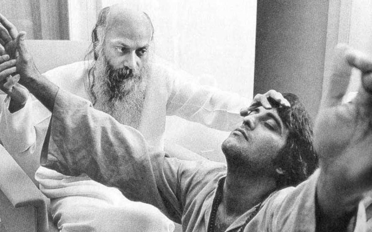 Vinod Khanna Death Anniversary: When The Actor Paid Back A Bollywood Project For Leaving It Incomplete To Join Osho