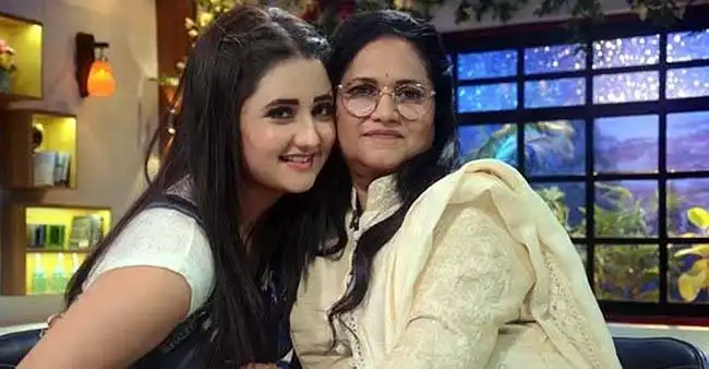 Rashami Desai On The Lockdown- “I Will Make The Bond Between My Family And Me Even Stronger”