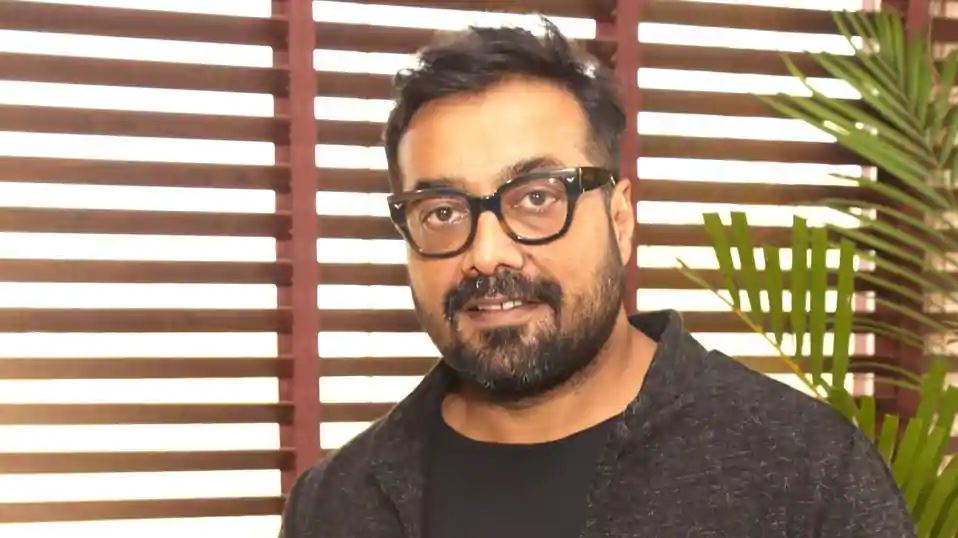 Netizen Accuses Anurag Kashyap Of Rolling A Joint Asks Mumbai Police To Probe, Filmmaker Too Extends Invitation In Reply