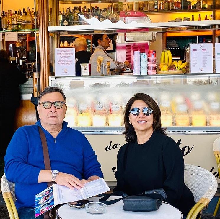 Neetu Kapoor Posts A Happy Picture Of Late Husband Rishi Kapoor, Writes ‘End Of Our Story’