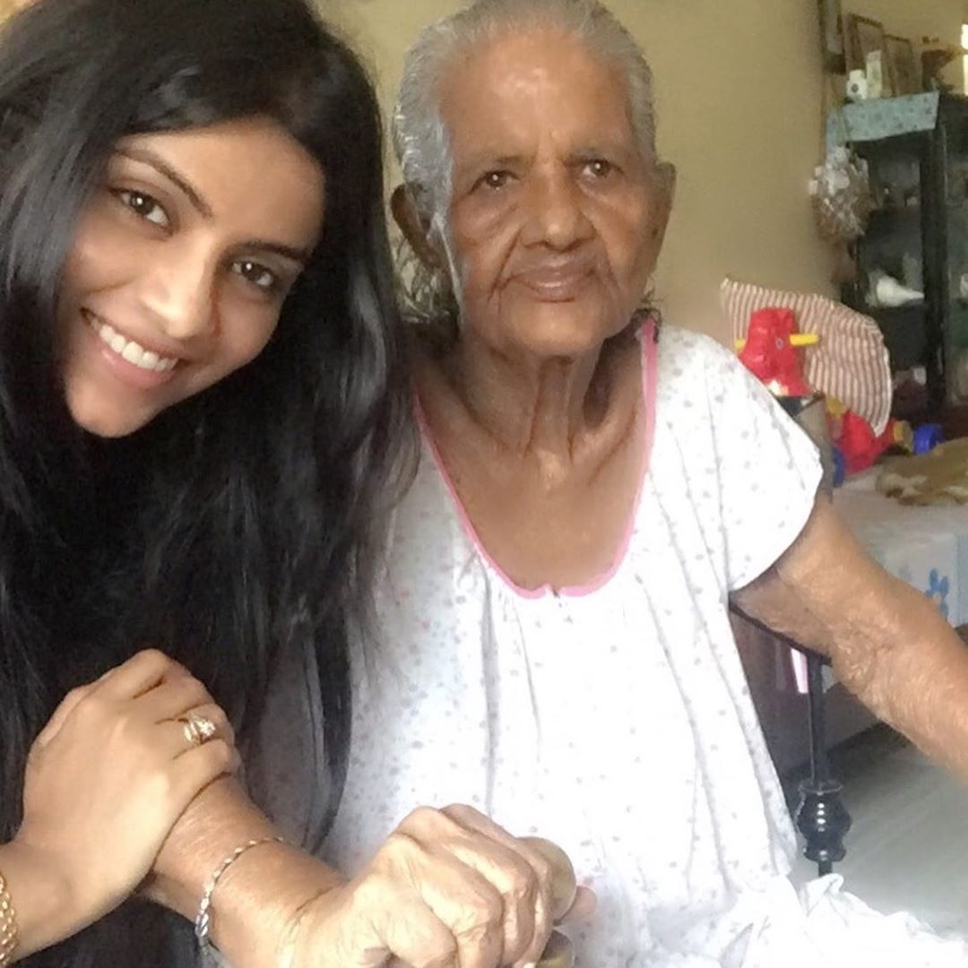 Naagin 4 Actress Sayantani Ghosh Pens An Emotional Message Bidding Adieu To Her Late Grandmother