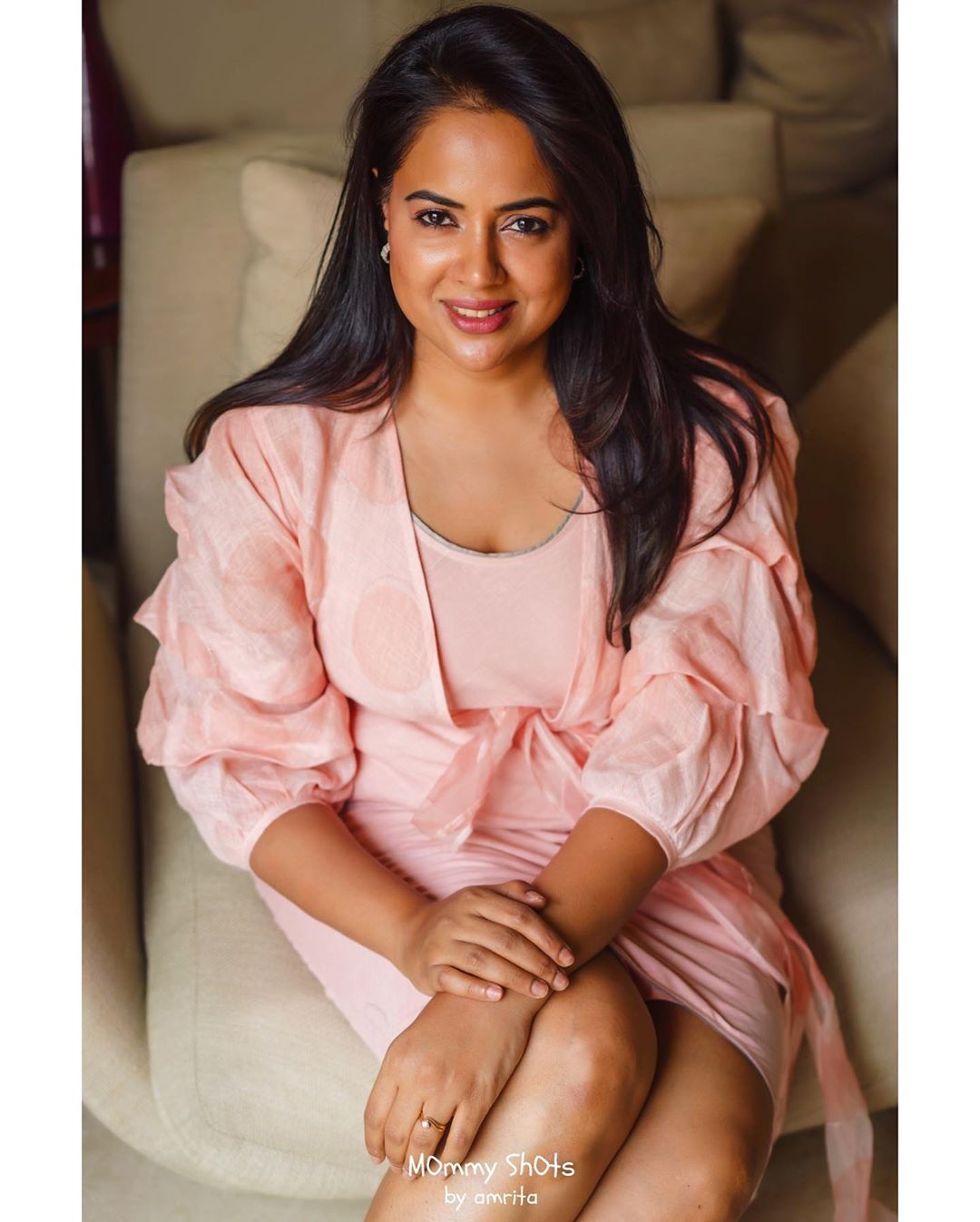 100 Hours 100 Stars: Sameera Reddy Talks Body Positivity Reveals Post Her First Pregnancy She Didn't Look Into The Mirror For A Year