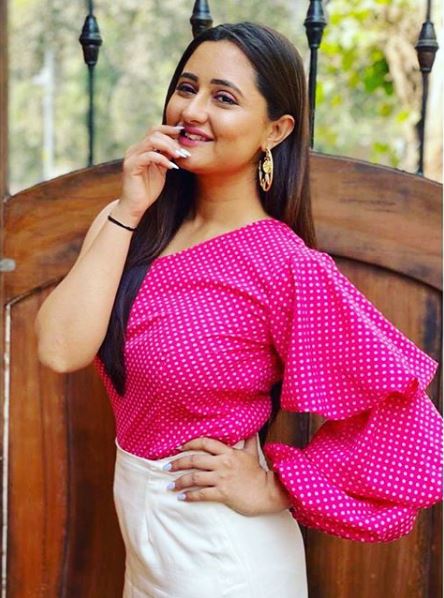 Rashami Desai's Next Venture After Naagin 4 To Be An OTT Show?