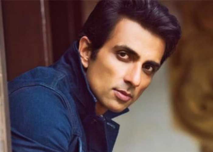 Sonu Sood To Organise Free Medical Camps For 50,000 People Across The Country On His Birthday