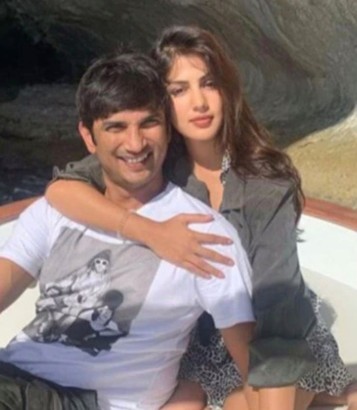 Sushant Singh Rajput's CA Reveals There Had Been No Major Transaction To Rhea Chakraborty's Account, Shares Details...