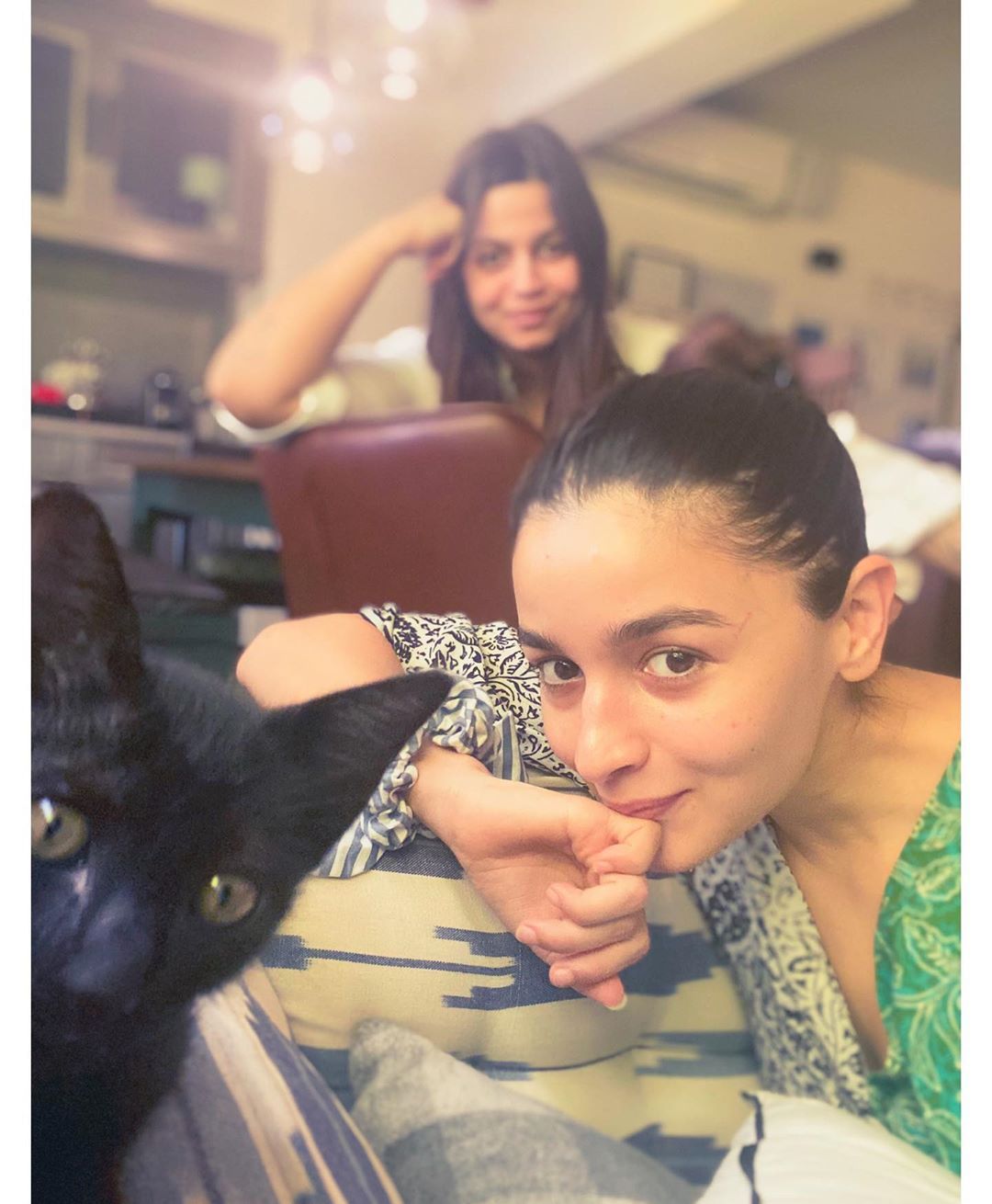 Alia Bhatt Welcomes Her New Cat Juniper To Her 'Girl Trio' Says Her Skills Include 'Selfie-Taking, Being Generally Adorable'