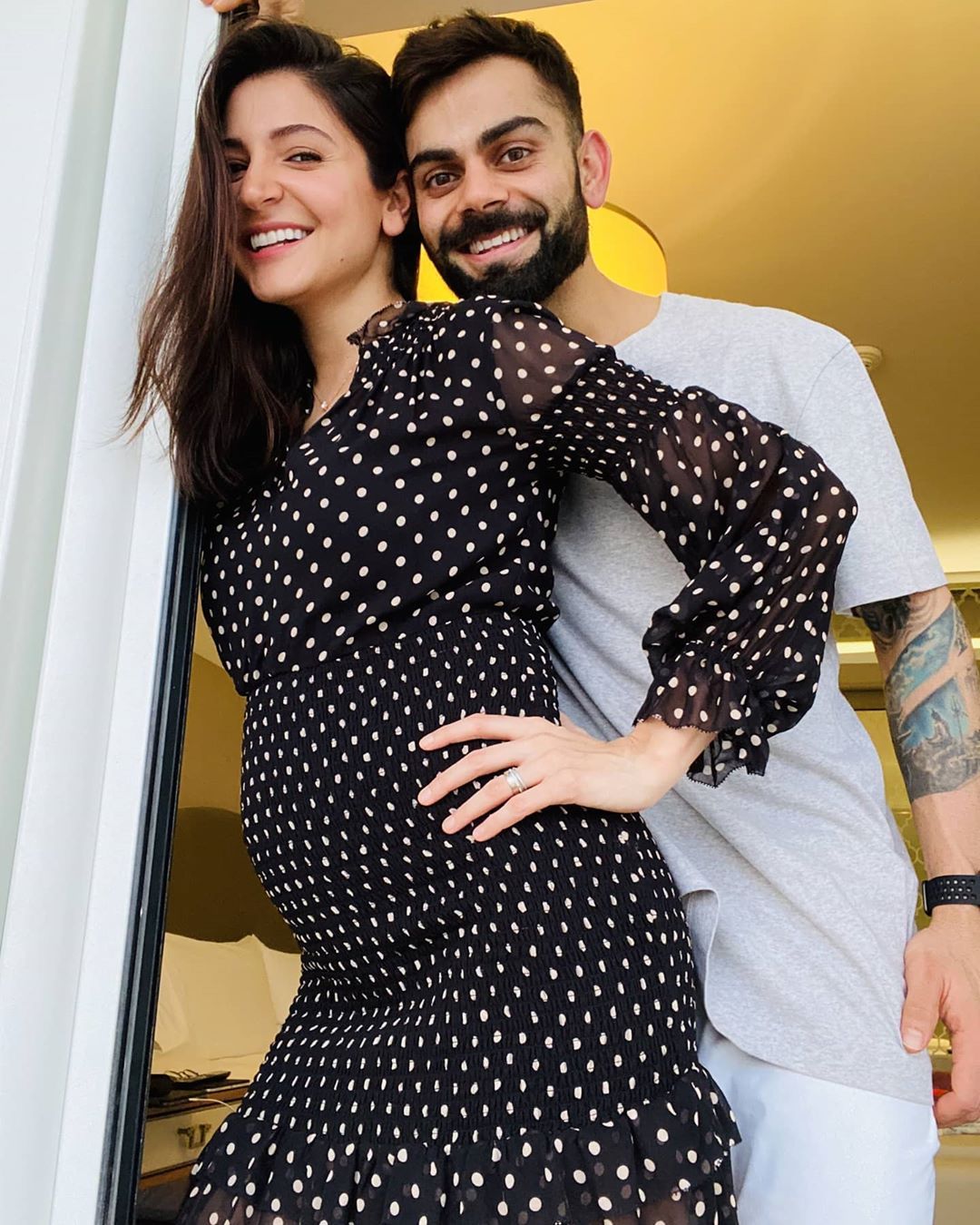 Anushka Sharma And Virat Kohli Are Expecting Their First Child Together, Actress Flaunts Her Baby Bump 