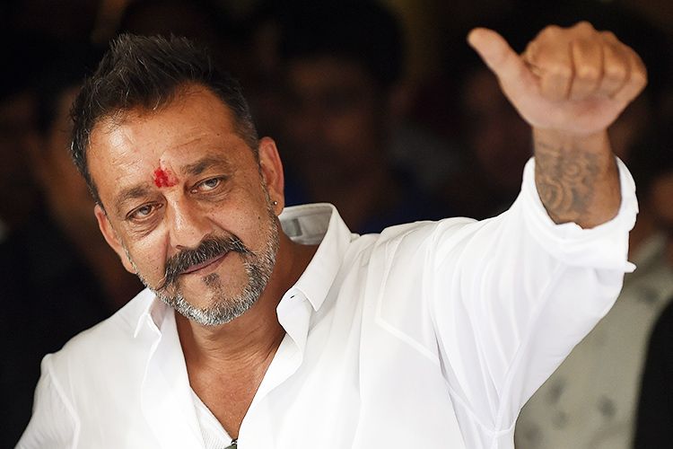 Sanjay Dutt To Travel From Dubai To Mumbai This Week For Third Chemotherapy Cycle