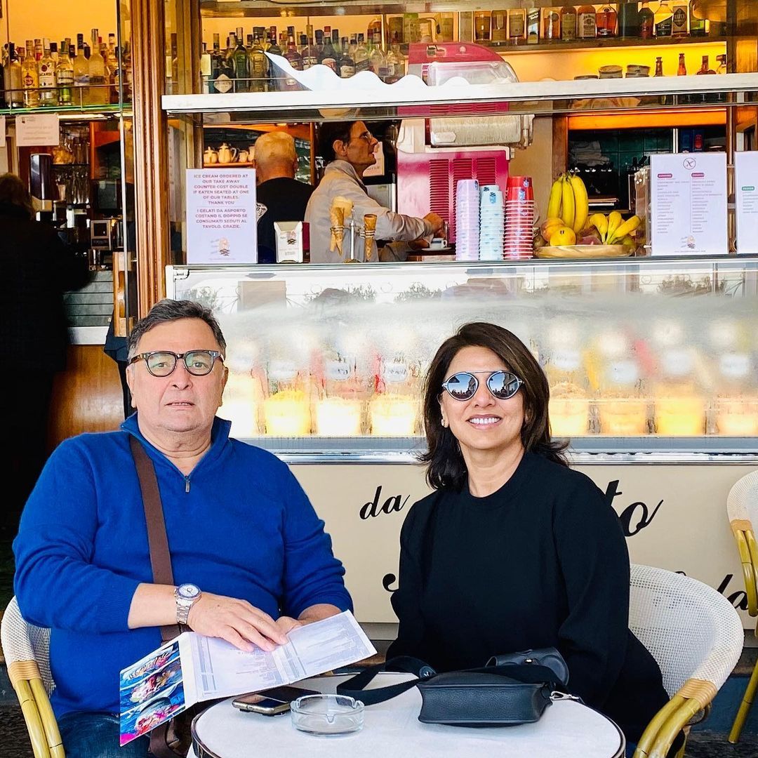 Neetu Kapoor Relives Cherished Memories With Late Husband Rishi Kapoor On Their 41st Wedding Anniversary