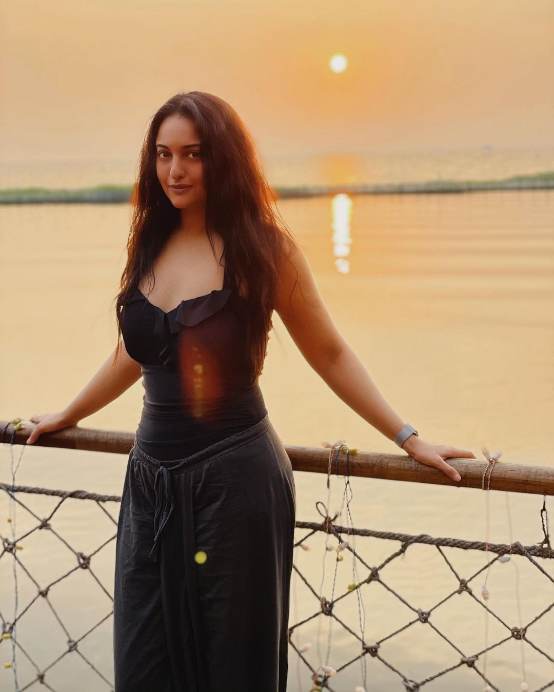 Sonakshi Sinha Expresses Her Love For Mother Earth With An Appreciation Post