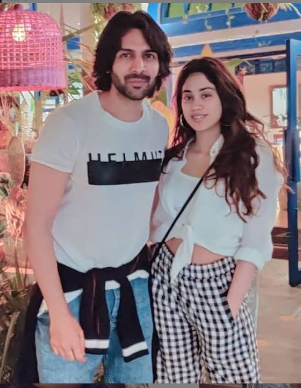 Did Kartik Aaryan And Janhvi Kapoor Unfollow Each Other On Instagram? Here's The Truth