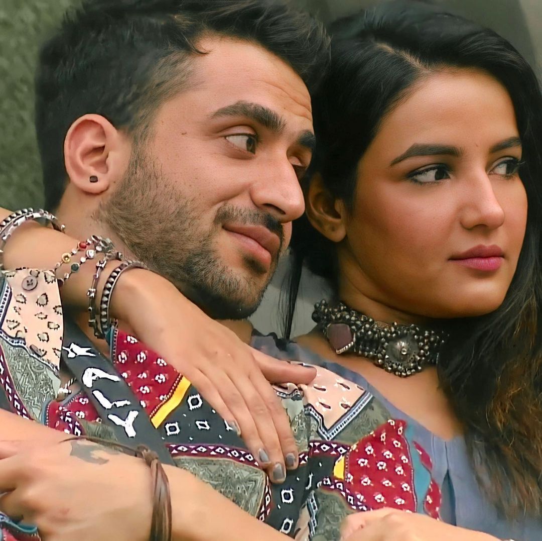 Bigg Boss 14: Jasmin Bhasin Pens Down Everything She Misses About Boyfriend Aly Goni In Her Recent Post